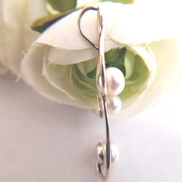 925 Sterling Silver 3 White Freshwater Pearls Flourish Pendant NWT - Picture 4 of 7